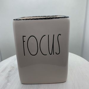 Rae Dunn FOCUS Square Container